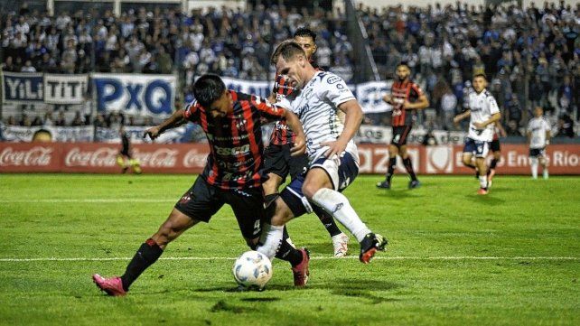 Patronato le jugó de igual a Quilmes cuando el Cervecero lideraba el torneo. Fue el último enfrentamiento en suelo bonaerense.&nbsp;