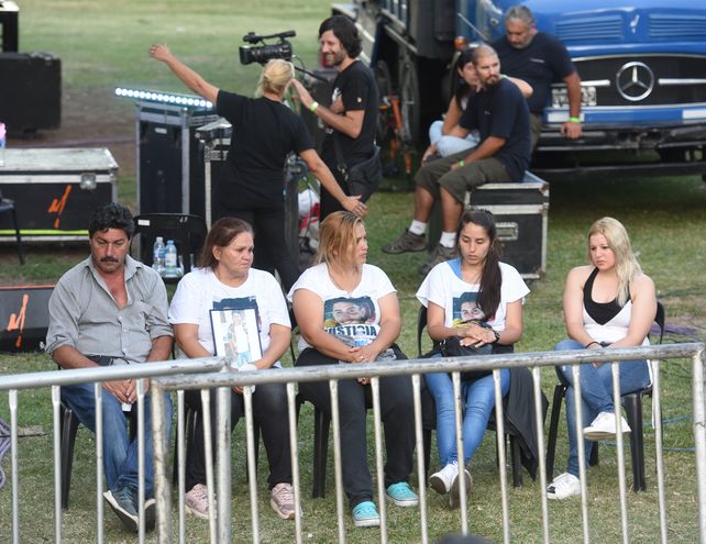 Alberto Fernández se reunió con los familiares de Carlos Orellano en su visita a Rosario