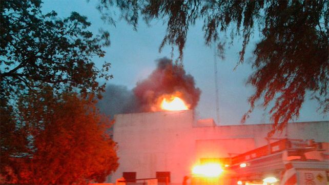 Se incendió un Frigorífico de caballos de Gualeguay