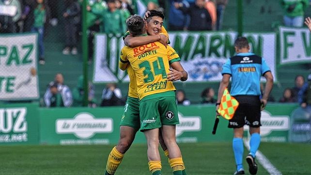 Defensa superó a Banfield y se afirma en la zona de ingreso a la Copa Sudamericana 2023.