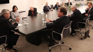 Nardelli (a la&nbsp;derecha de la imagen) en una reunión con el presidente Fernández y el gobernador Perotti en plena crisis por Vicentin.&nbsp;