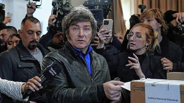 En el búnker de Milei hay un clima relajado y reina el optimismo por una gran elección