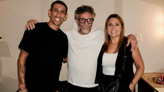 Di María y Jorgelina Cardoso en la presentación de Fito Páez en Teatro El Círculo