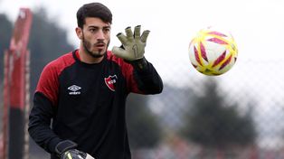 Ramiro Macagno retornó a Newells y por ahora competirá por el puesto con Lucas Hoyos.