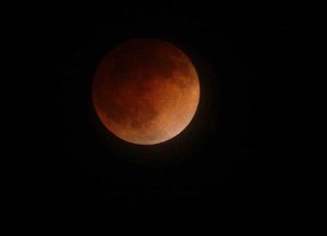 En la madrugada de este martes habrá un eclipse total de Luna