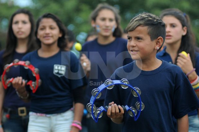 Escenario. El Puente Colgante fue el telón de fondo ideal para la filmación.
