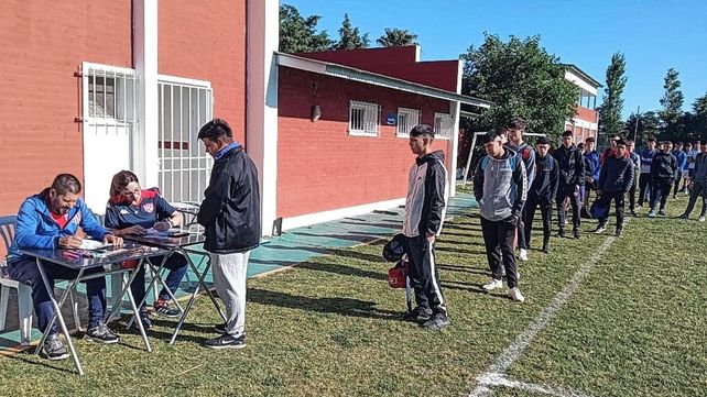 El fútbol amateur de Unión inició una nueva semana de pruebas en el predio de CIFFU