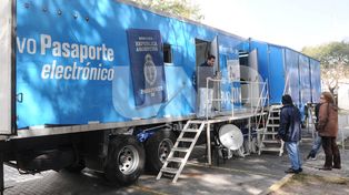 Comenzó la atención en el camión fábrica del nuevo DNI