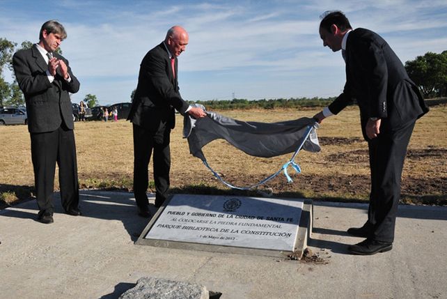 Piedra fundamental. Finalmente el acto de inauguración será el viernes de la semana próxima.