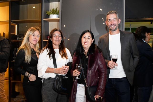 Giovanna Sguassero, Paula Valdez, Andrea Pedraza e Ignacio Le Bas Giovanna Sguassero, Paula Valdez, Andrea Pedraza e Ignacio Le Bas