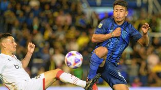 Central logró un agónico empate ante Estudiantes.