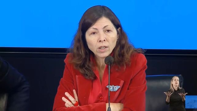 Imputan a Silvina Batakis por contratar familiares y a la numeróloga