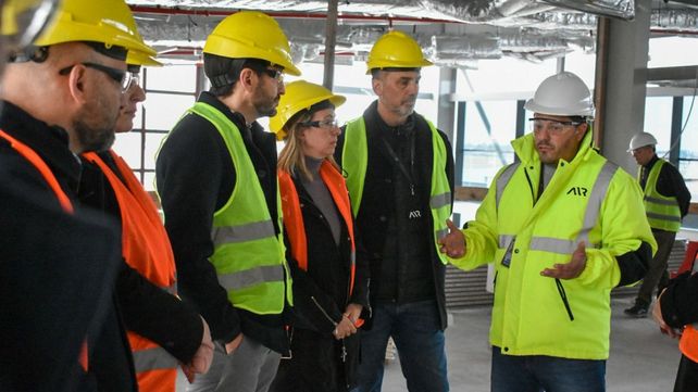 Pullaro recorrió obras en el aeropuerto: la apuesta es llegar a los 3,5 millones de pasajeros