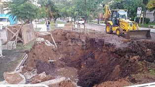 Se produjo un hundimiento en la zona de Bulevar y Urquiza