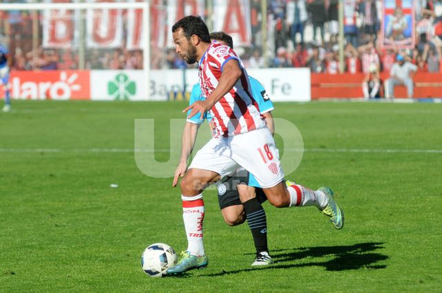 Gamba fue la figura del Tatengue en el empate ante el Cervecero.