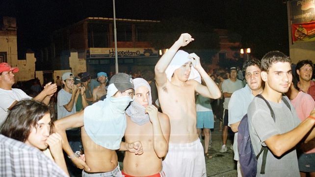 Crisis 2001: el estallido social y la represión en fotos