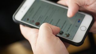 Un acalorado reclamo por WhatsApp de madrugada entre vecinos se convirtió en la historia del día