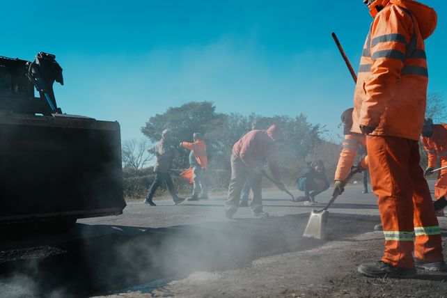 Se trata de la primera compra de 380 toneladas de mezcla asfáltica en frío para diferentes rutas de la provincia.