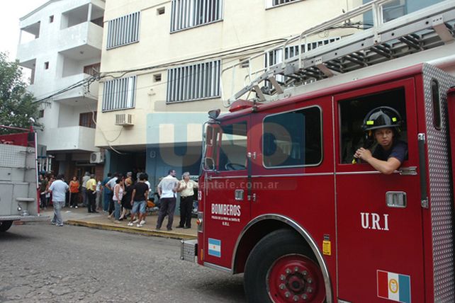 Investigan las causas que provocaron el incendio en el sanatorio Americano