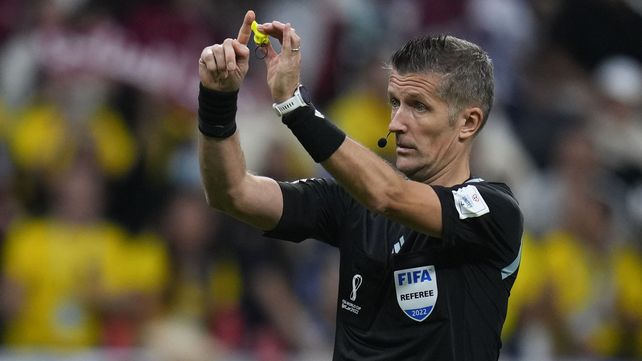 El italiano Daniele Orsato ya dirigió el partido inaugural entre Qatar y Ecuador.