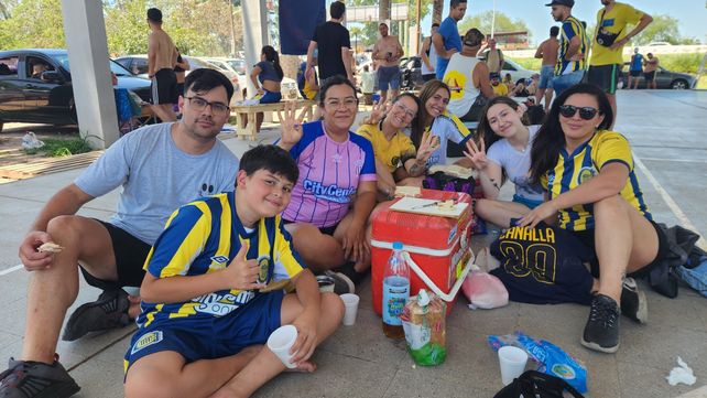 Los hinchas de Central coparon Santiago del Estero y sueñan