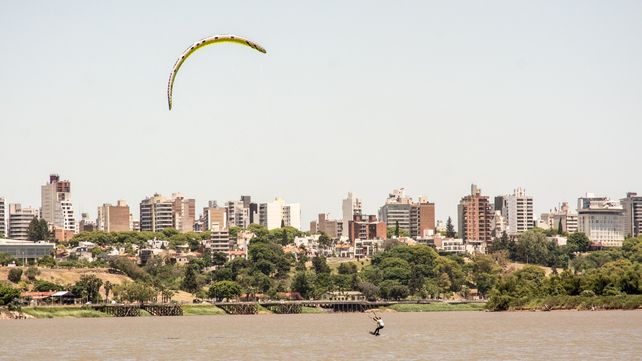 La ciudad desde el río. 