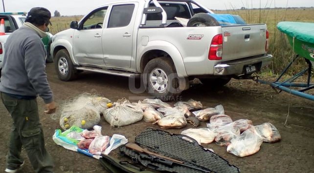 Cazadores furtivos eludieron un control y terminaron todos presos