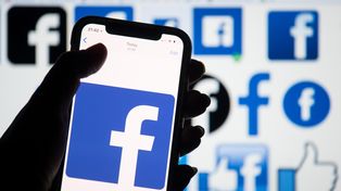 Multa gigante a Facebook por entregar datos para campañas