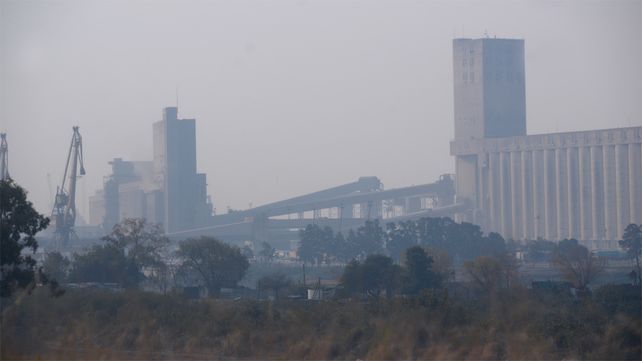 La provincia sostiene que Entre Ríos tiene que hacer más para evitar las quemas en las islas