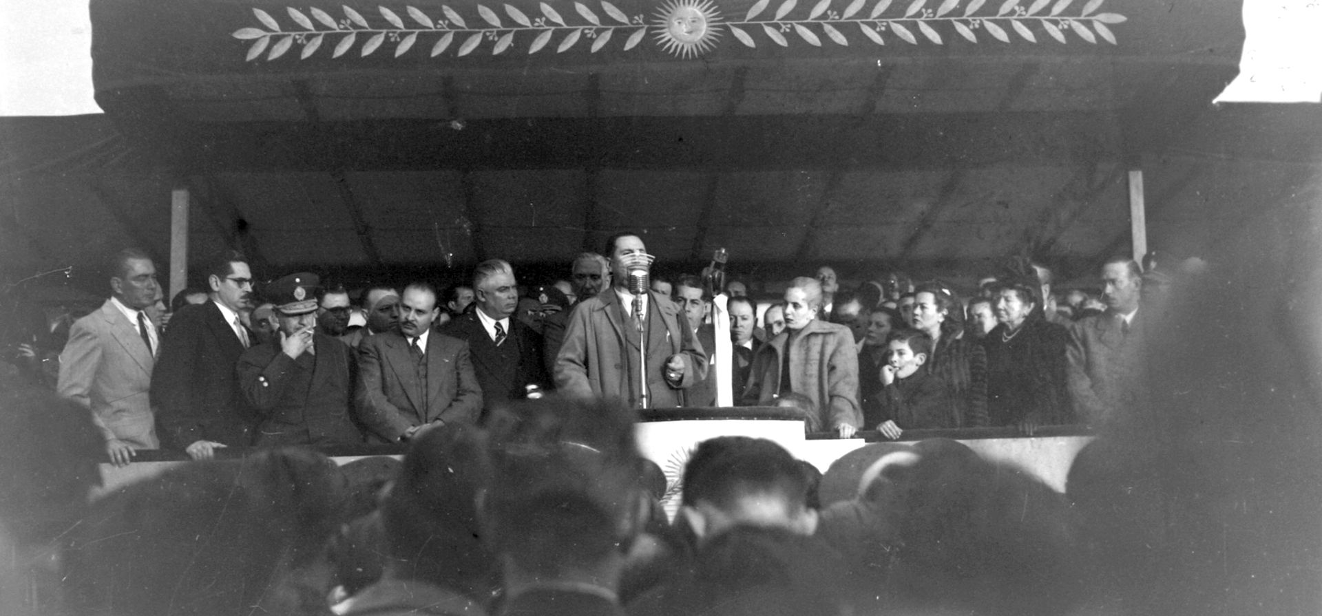 Discurso de Juan Domingo Perón, Eva lo acompaña en el palco, 1950.