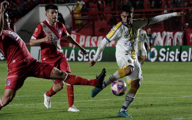 Buonanotte tuvo una chance muy clara, a los pocos segundos del primer gol del Bicho, pero el pibe falló.