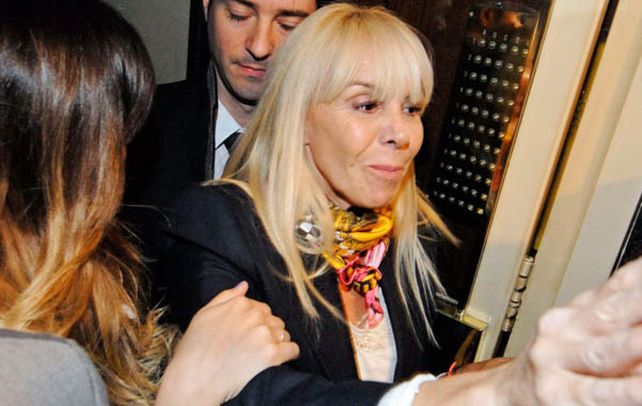 La ex esposa de Maradona debe declarar a las 11.30.