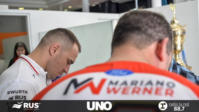 Lectores de UNO se fueron con la entrada y la foto con la Copa