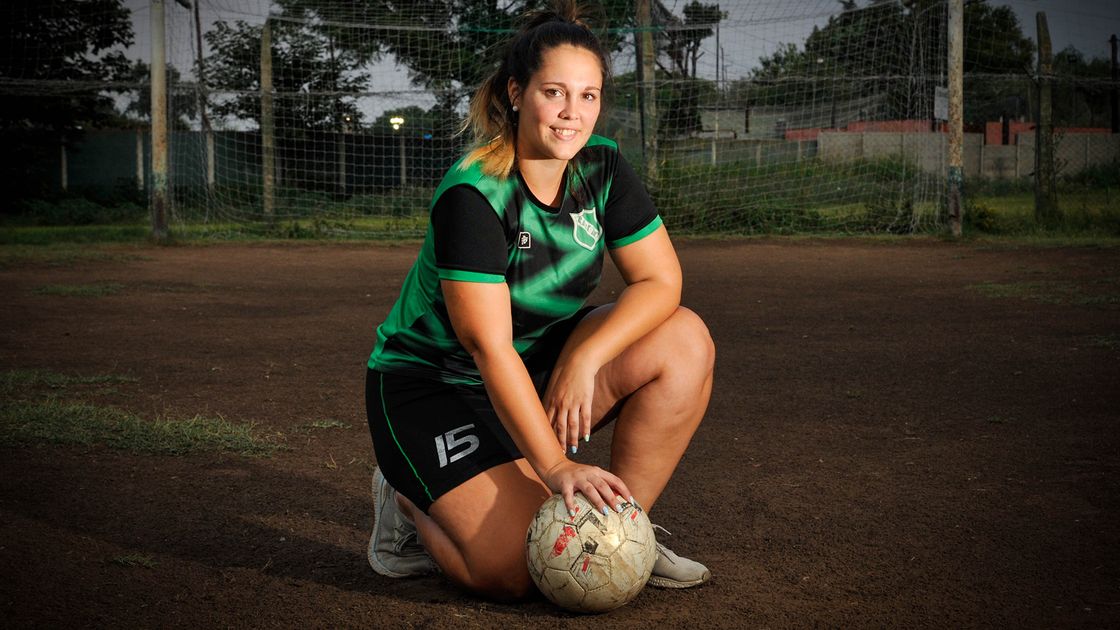 Al fútbol femenino todavía le cuesta hacerse lugar en los clubes