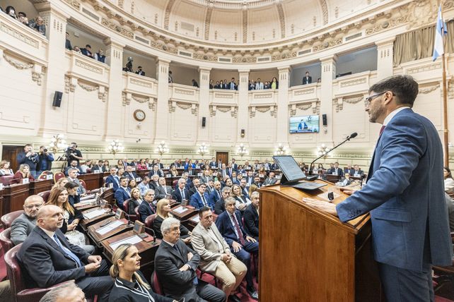 El discurso de Pullaro bajo la lupa: las palabras que marcaron su mensaje ante la Legislatura