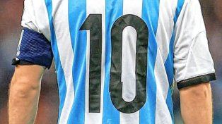 ¿Quién lucirá la 10 de la Selección Argentina ante la ausencia de Messi?