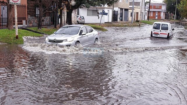 Paraná: asisten a las familias afectadas por las lluvias