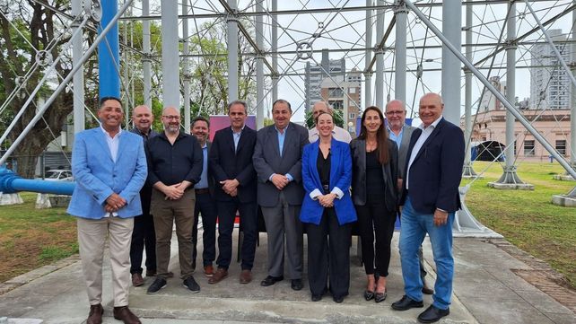 Una obra inédita para evitar socavones en una zona clave de Santa Fe: se firmó el contrato para reconstruir la cloaca máxima Una obra inédita para evitar socavones en una zona clave de Santa Fe: se firmó el contrato para reconstruir la cloaca máxima