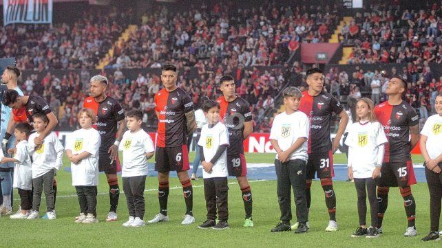 Colón se aseguró la continuidad de Paolo Goltz