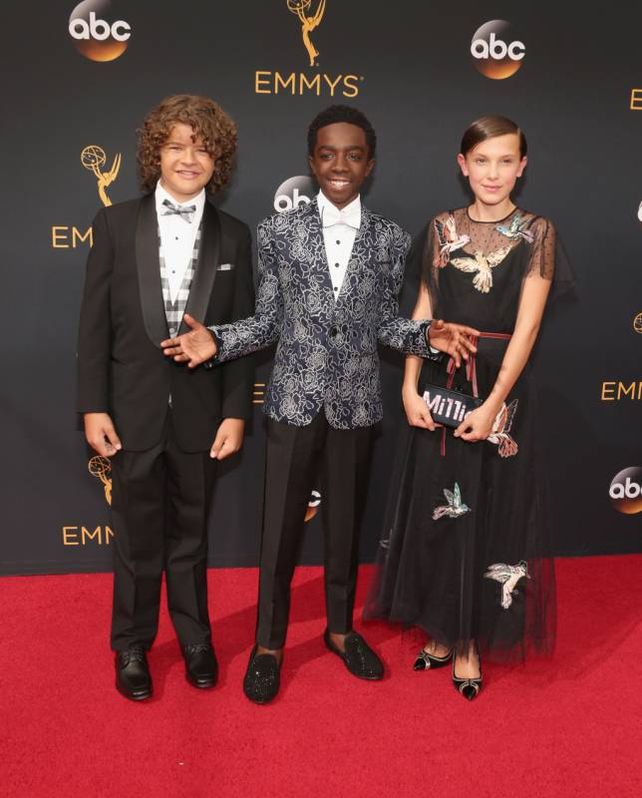 La protagonista de Stranger Things y Tini Stoessel se pusieron el mismo vestido