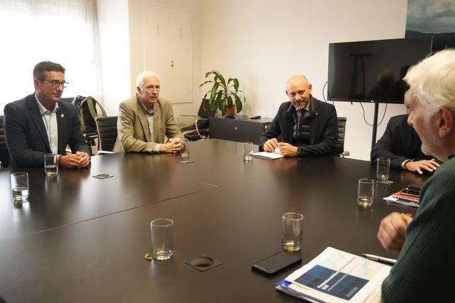 Santa Fe llevó a Nación una propuesta para aliviar el impacto tarifario sobre la industria junto a la Región Centro