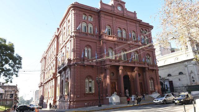 Los trabajadores municipales aceptaron la propuesta de Javkin