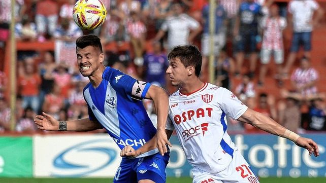 Unión lleva cuatro derrotas seguidas contra Vélez y no le gana en Santa Fe desde 2015.