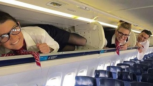 ¿Qué hacen las azafatas cuando no hay vuelo?