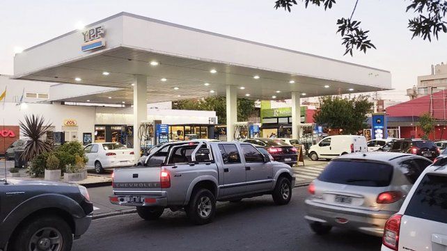 Transporte fue uno de los rubros más encarecidos y la suba de combustibles impactó en distintas cadenas de precios