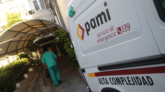 El Pami también debe recomponer los servicios de los odontólogos.