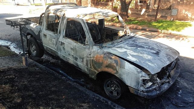 La camioneta incendiado en barrio Guadalupe Oeste&nbsp;