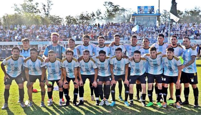 Argentino de Firmat logró el Clausura en el año de su centenario.