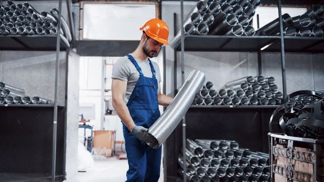 El precio de la bobina de acero laminada en caliente se paga a USD 858 en Chicago. Las acciones de compañías siderúrgicas argentinas caen 1% en Wall Street