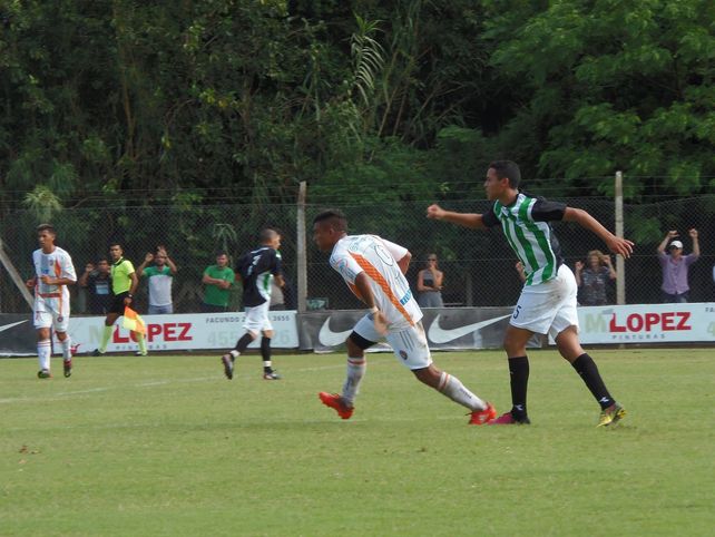 Cosmos y Sanjustino adelantan sus partidos